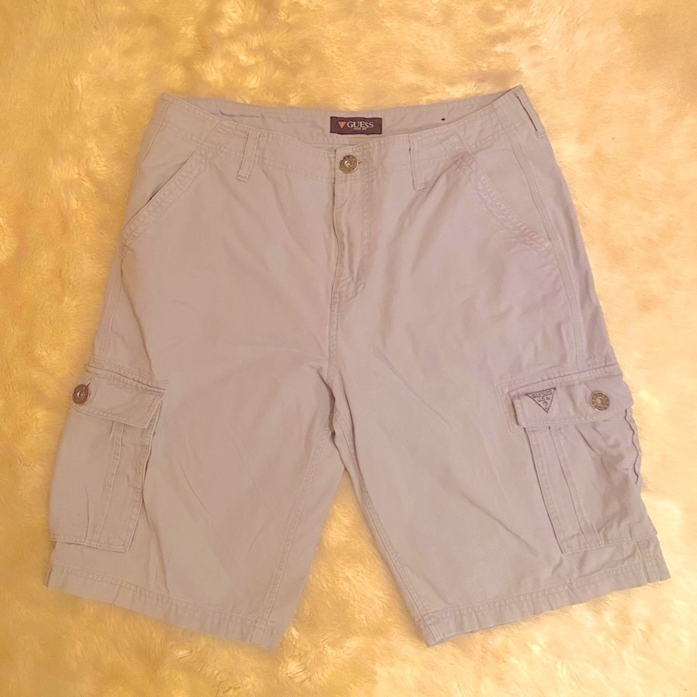 GUESS Men’s cargo Shorts Size 34